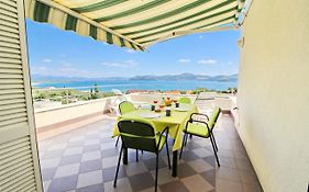 Apartments Gusti